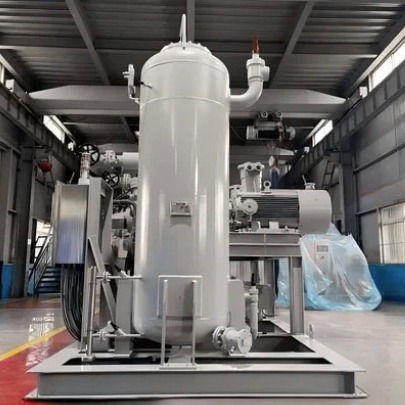 Industrial screw compressor package with oil separator vessel in a refrigeration engine room